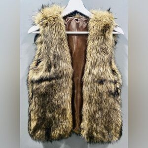 Women’s Dark Brown Beige Faux Fur Vest 17 X 23 NWOT